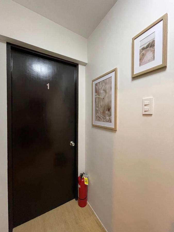Fly & Rest Guesthouse - Mactan-Cebu International Airport Lapu-Lapu City Exterior foto